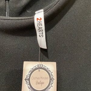 2 hearts black dress